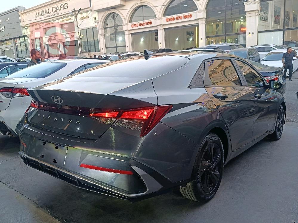 هیوندای ئەلەنترا